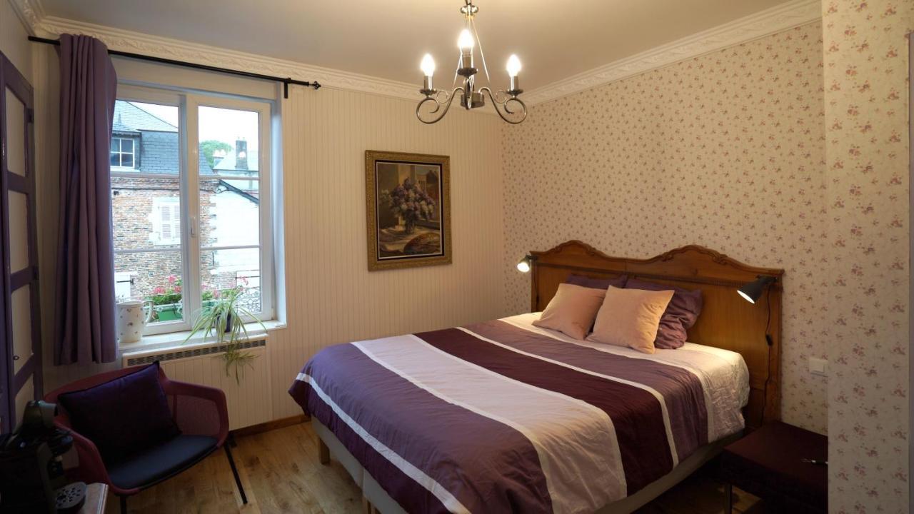 Au Chapitre Bed & Breakfast Rozoy-sur-Serre ภายนอก รูปภาพ